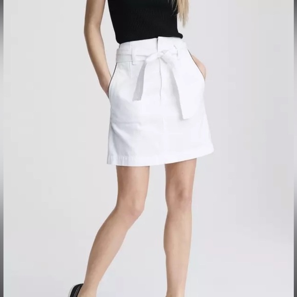 Rag & Bone Denim High Waisted White Denim Belted Mini Skirt With Contrast Piping - Picture 1 of 11